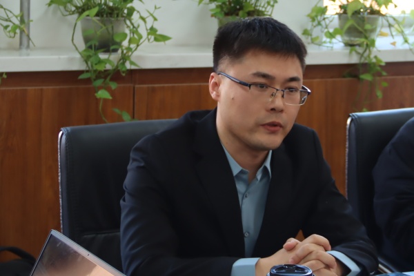 李光.JPG